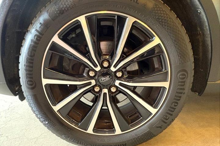 Grå Ford Puma fra 2021