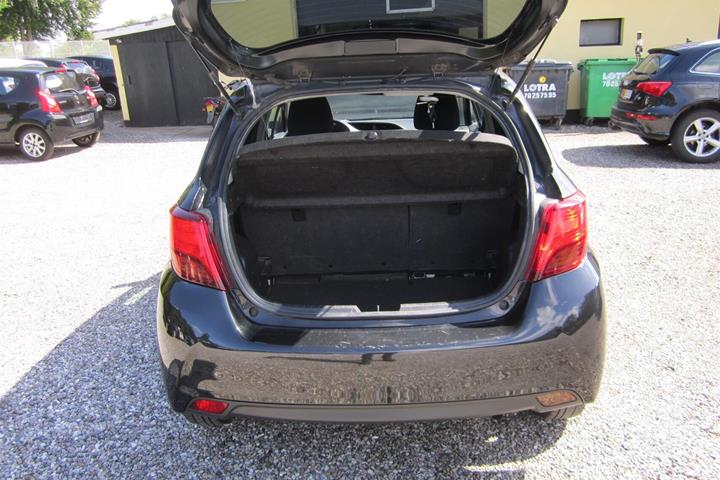 undefined Toyota Yaris fra 2015