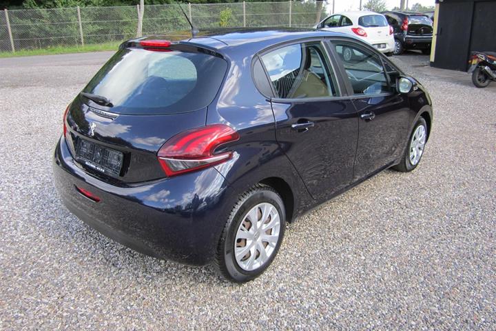 undefined Peugeot 208 fra 2015