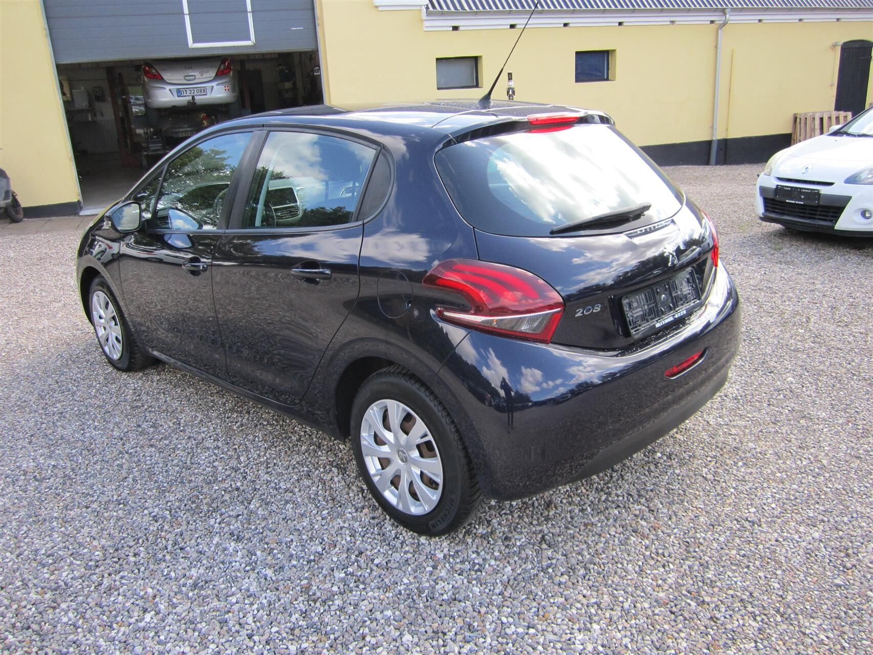 undefined Peugeot 208 fra 2015