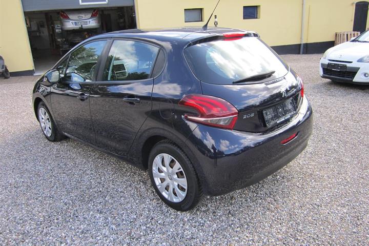 undefined Peugeot 208 fra 2015