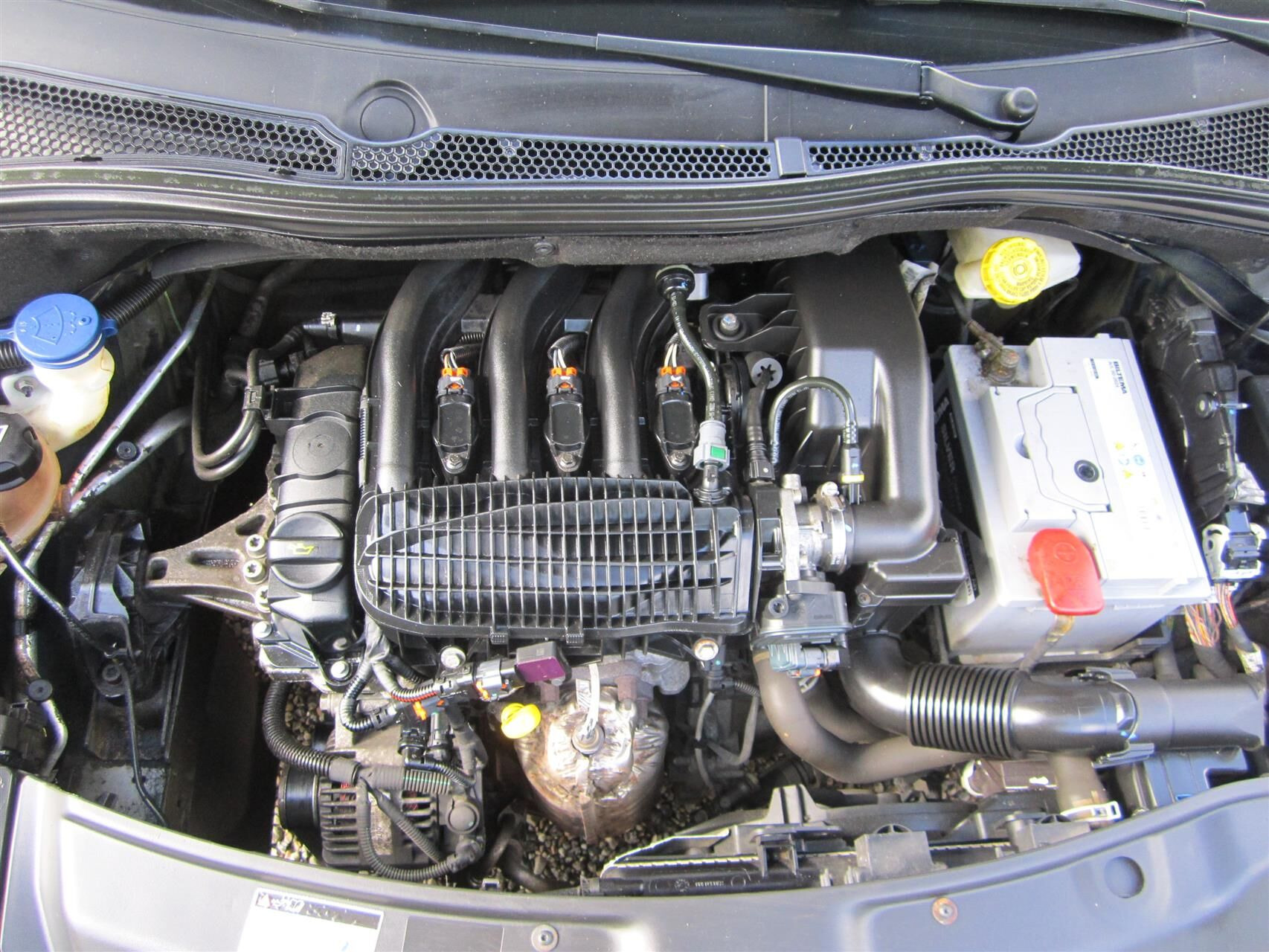 undefined Peugeot 208 fra 2015