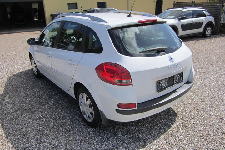 Hvid Renault Clio fra 2012