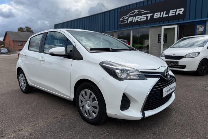 undefined Toyota Yaris fra 2015