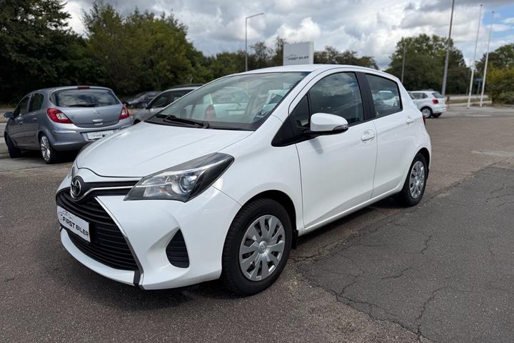 undefined Toyota Yaris fra 2015