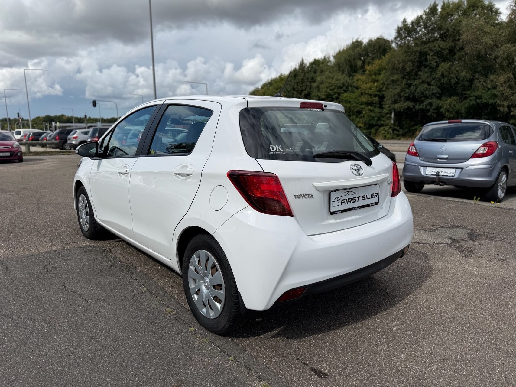 undefined Toyota Yaris fra 2015