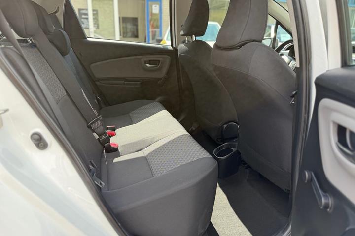 undefined Toyota Yaris fra 2015