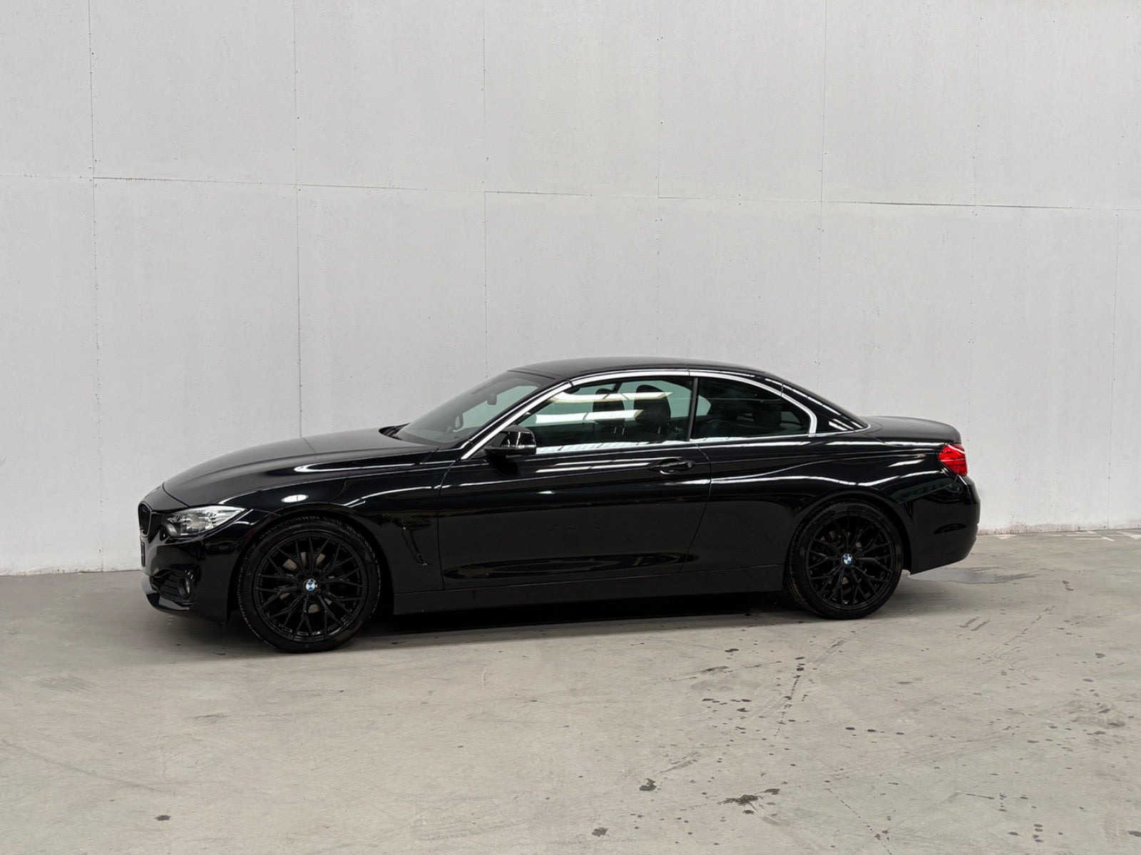 Sort BMW 420i fra 2016