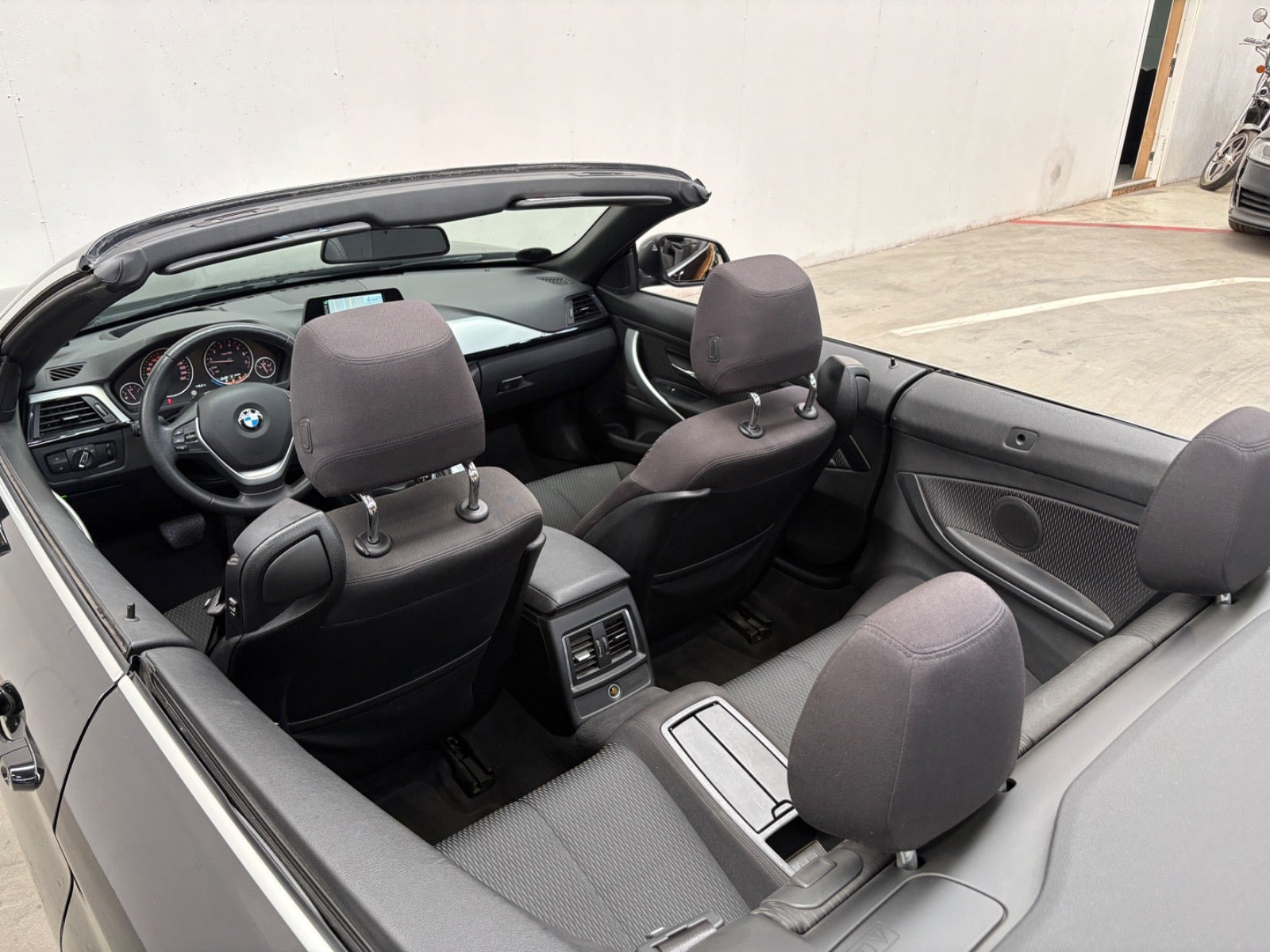 Sort BMW 420i fra 2016