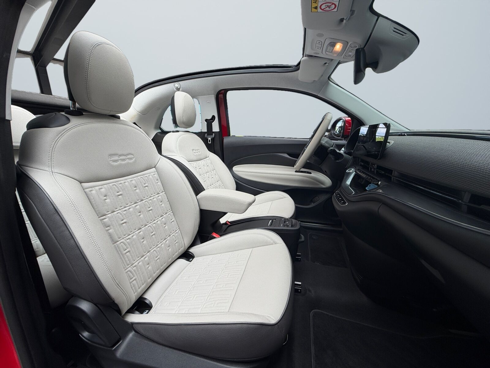 Rød Fiat 500e fra 2024