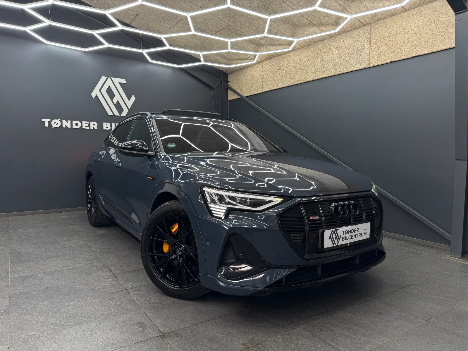 Audi e-tron 55 S-line Sportback quattro