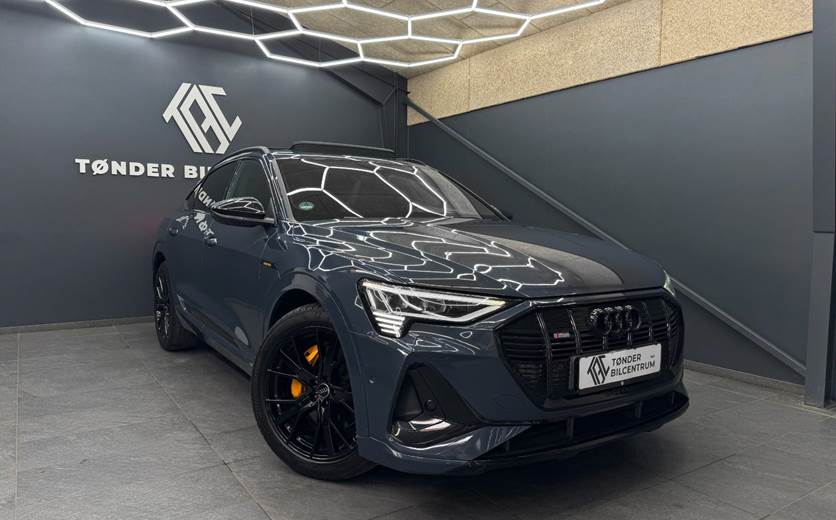 Audi e-tron 55 S-line Sportback quattro
