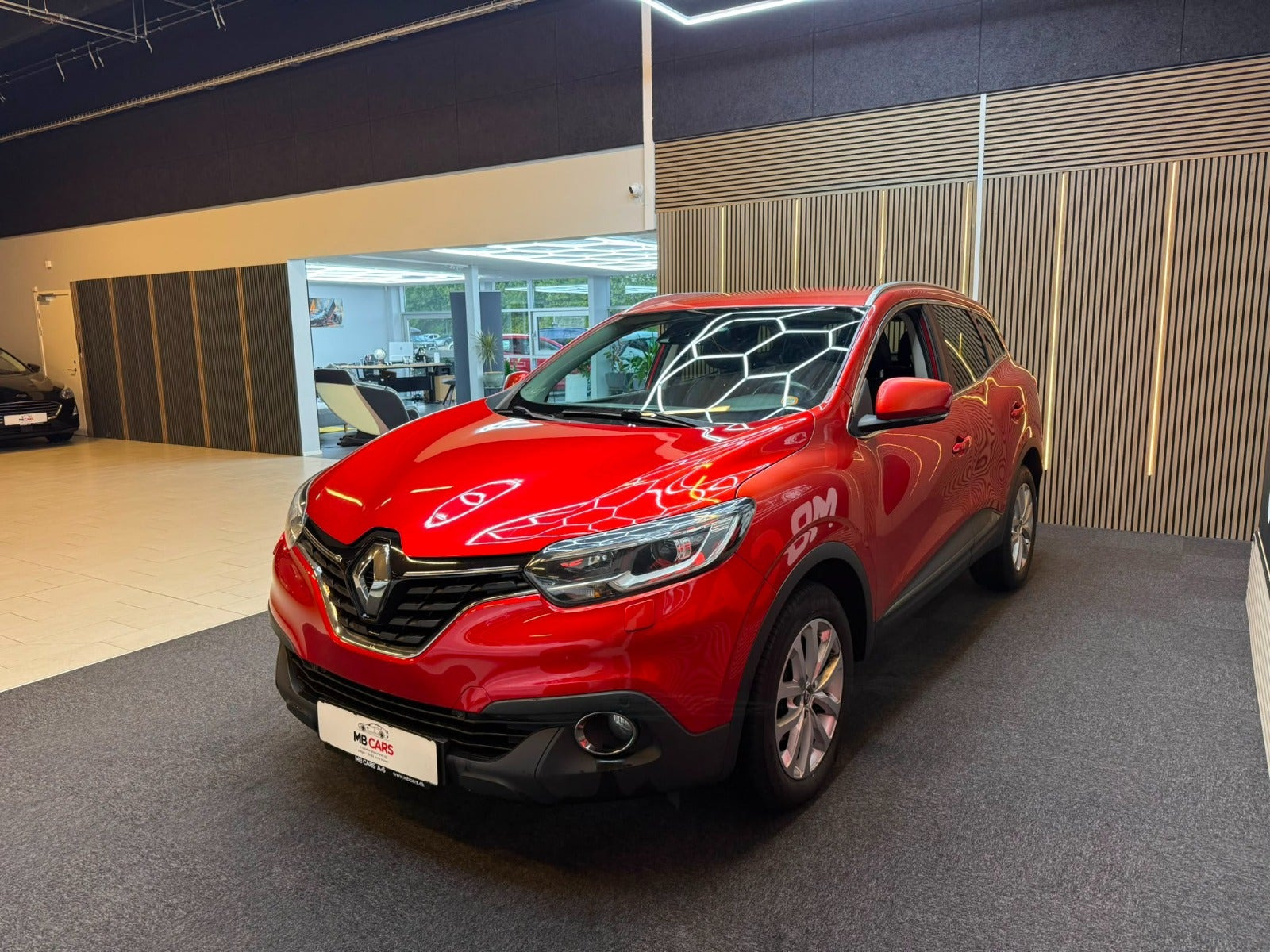 Rød Renault Kadjar fra 2016