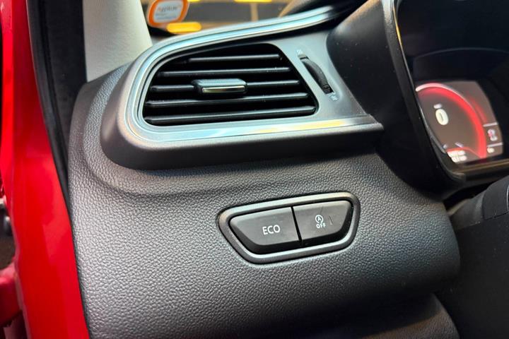 Rød Renault Kadjar fra 2016