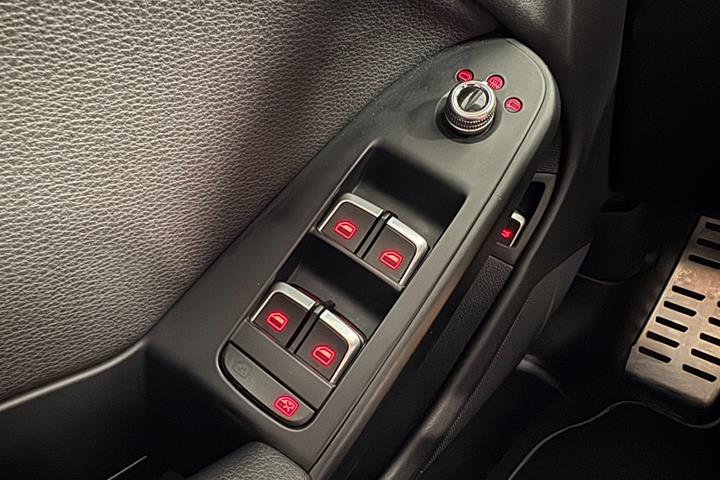 Hvid Audi A4 fra 2015