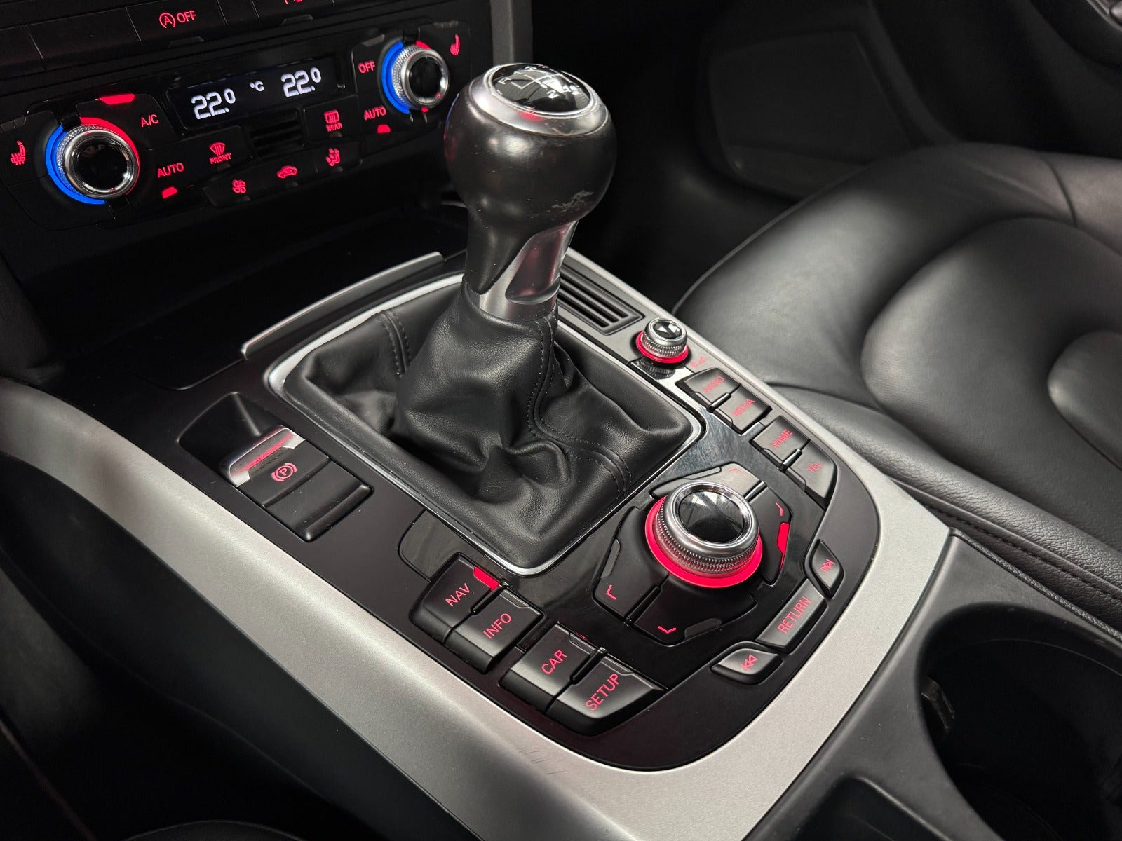 Hvid Audi A4 fra 2015