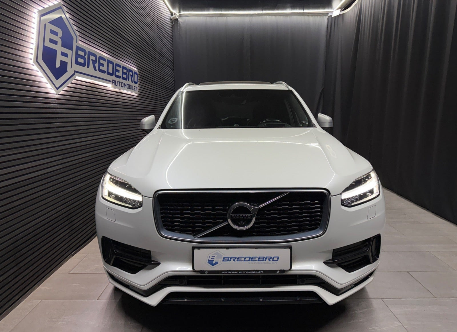Hvid Volvo XC90 fra 2016