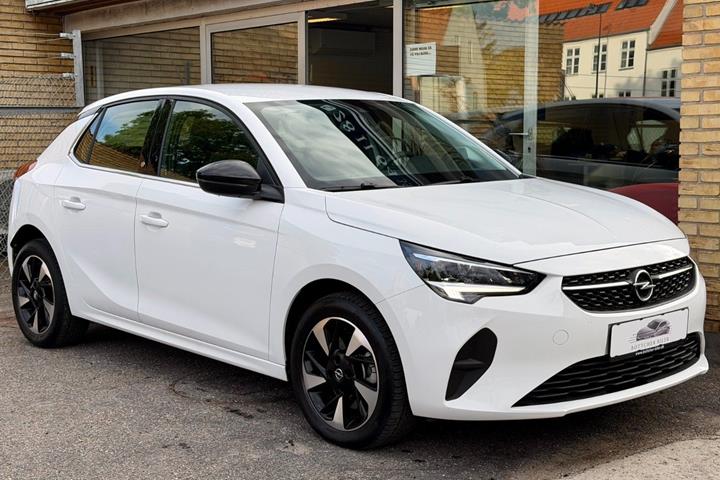 Hvid Opel Corsa-e fra 2023