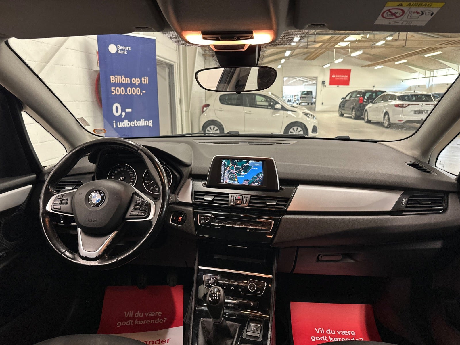 Grå BMW 218d fra 2015