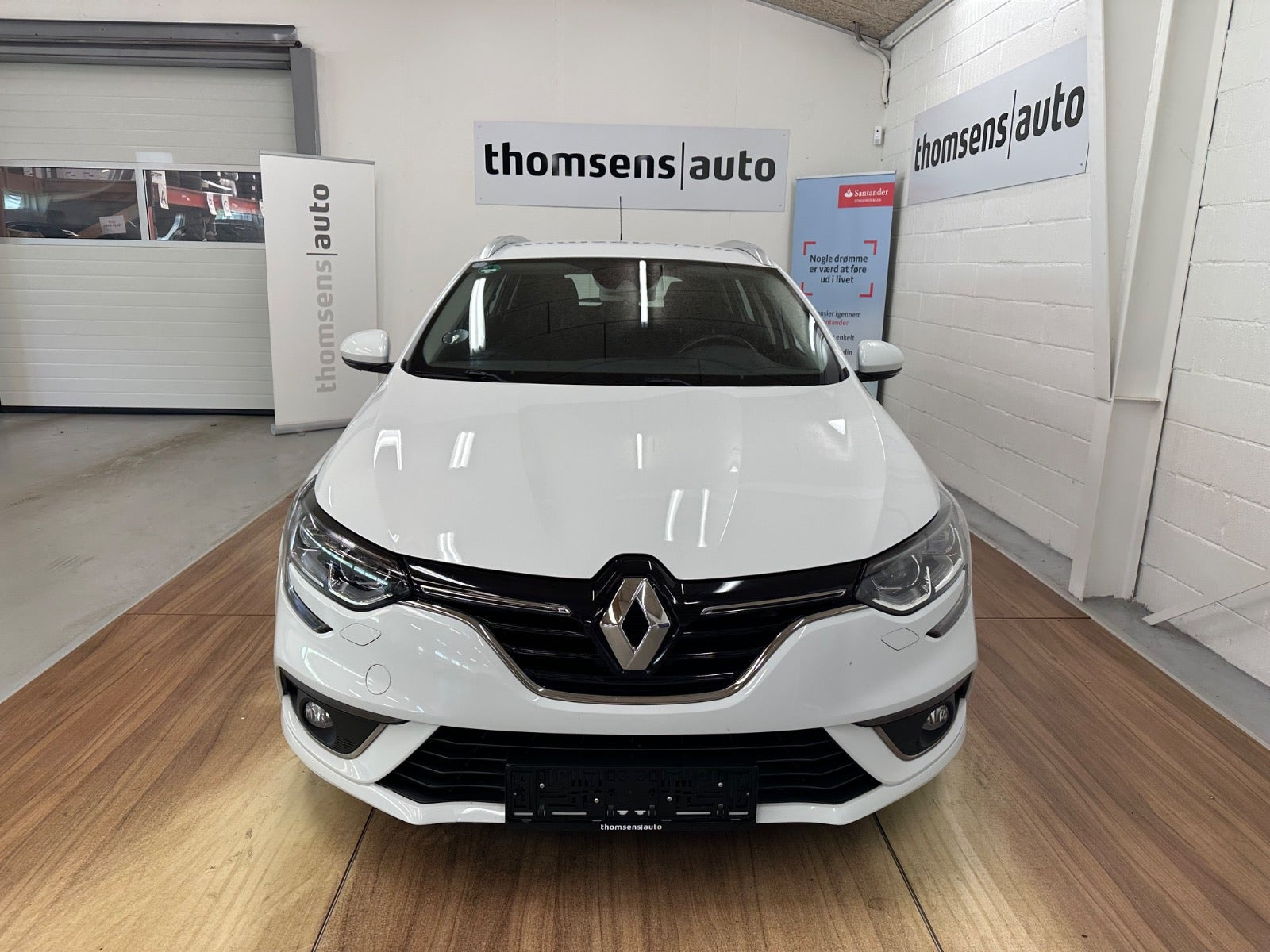 Hvid Renault Megane IV fra 2019