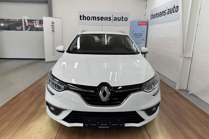 Hvid Renault Megane IV fra 2019