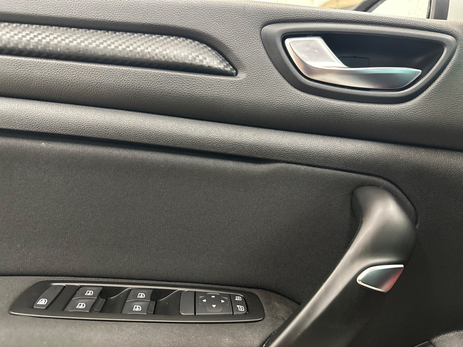 Hvid Renault Megane IV fra 2019