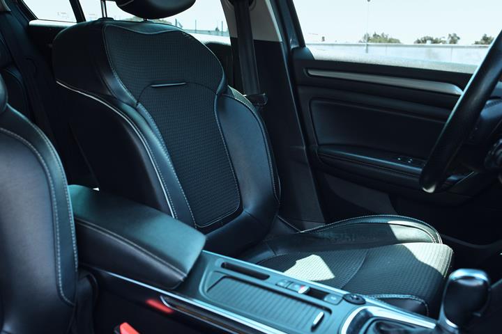 Blå Renault Mégane fra 2018