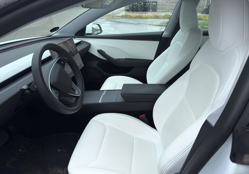 undefined Tesla Model 3 fra 2026