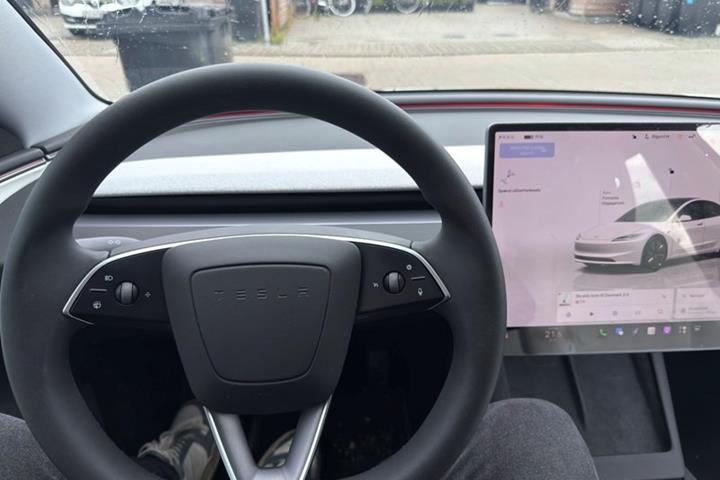 undefined Tesla Model 3 fra 2026