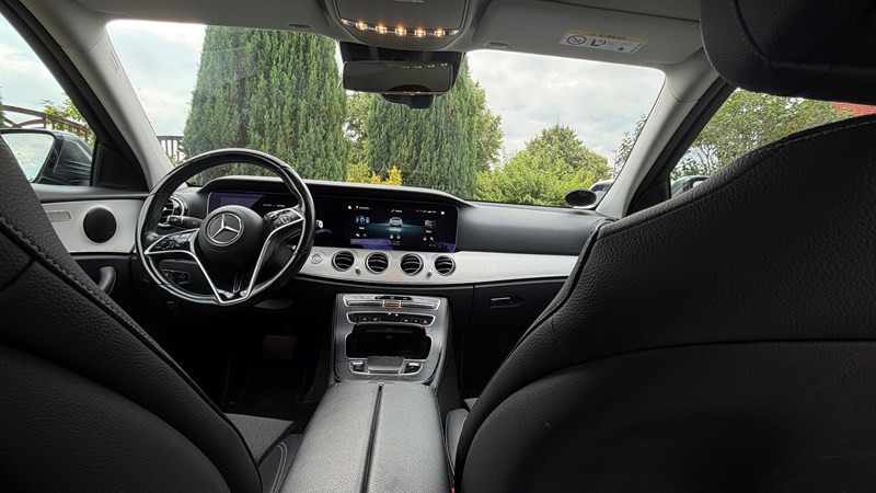 undefined Mercedes E300 e fra 2023