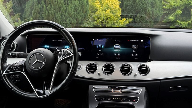undefined Mercedes E300 e fra 2023