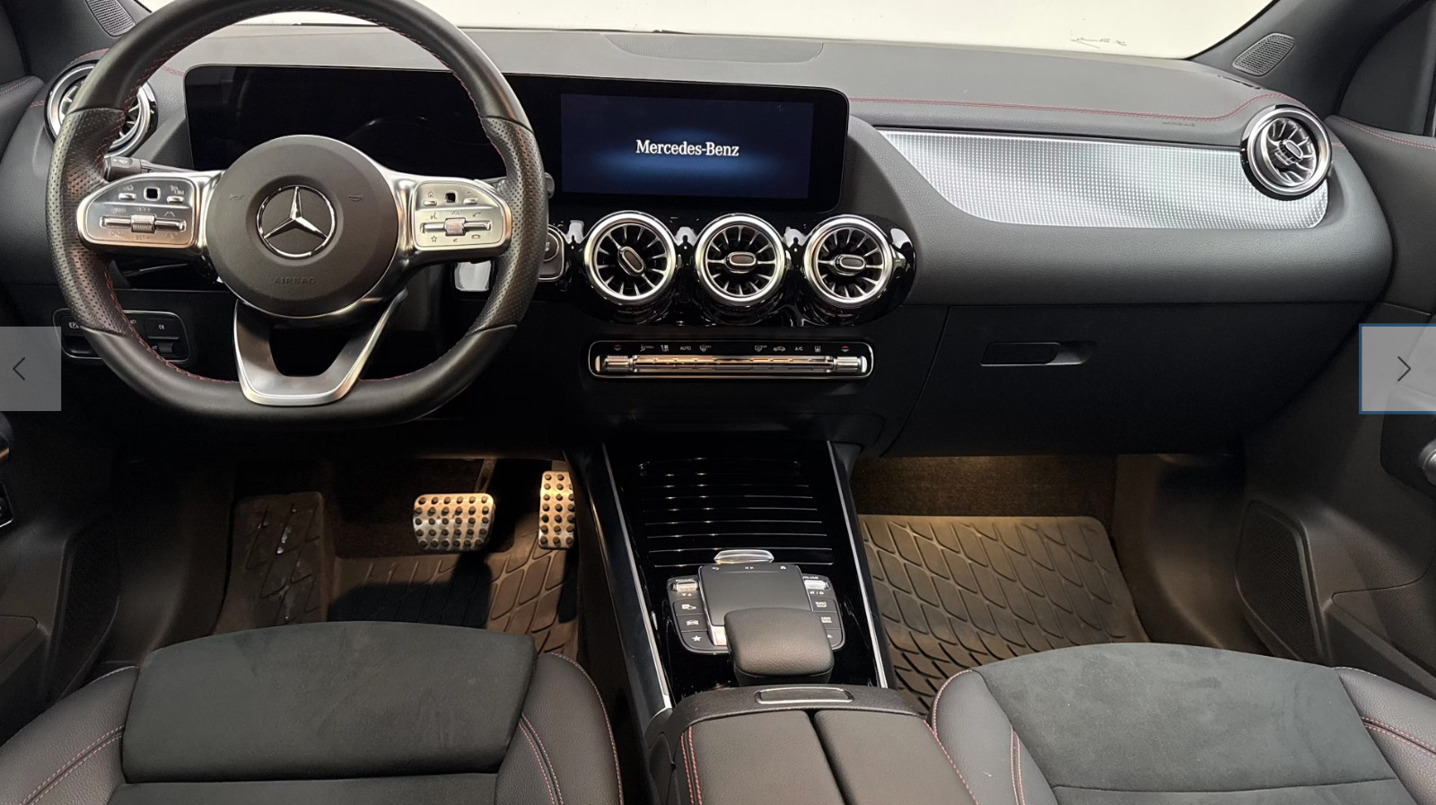 Grå Mercedes EQA250+ fra 2024