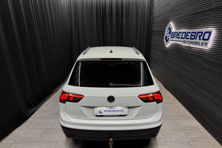 Hvid VW Tiguan fra 2017