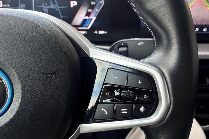 Sort BMW i4 fra 2025
