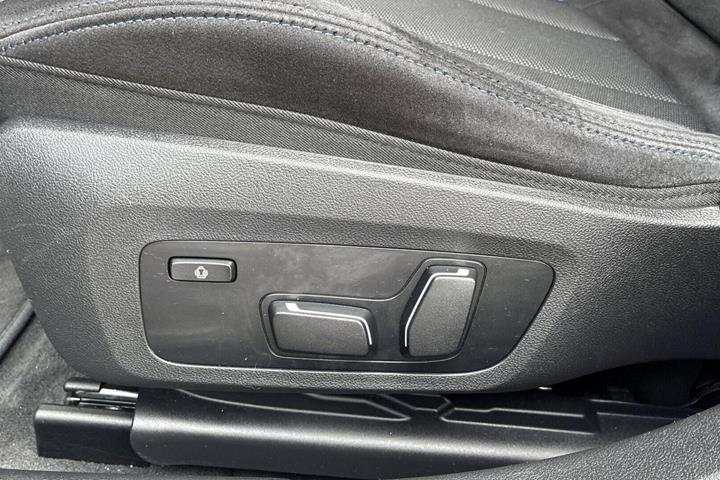 Sort BMW i4 fra 2025