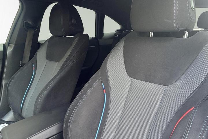 Sort BMW i4 fra 2025