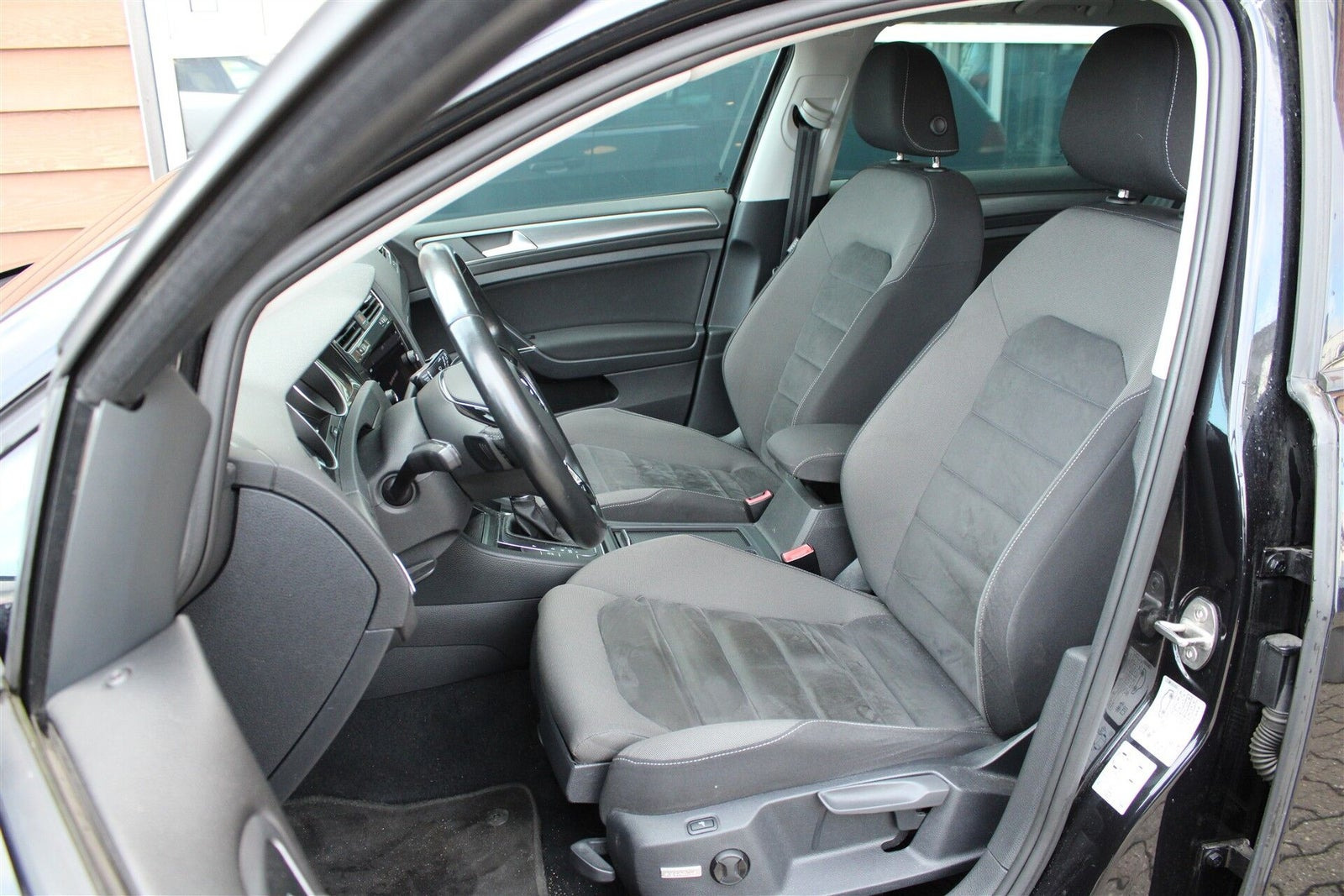 Sort VW Golf VII fra 2018