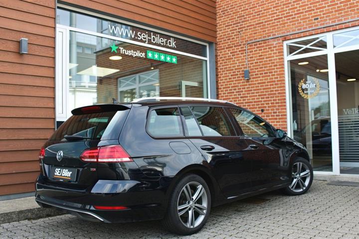 Sort VW Golf VII fra 2018