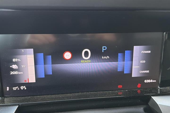 Blå Opel Frontera fra 2025