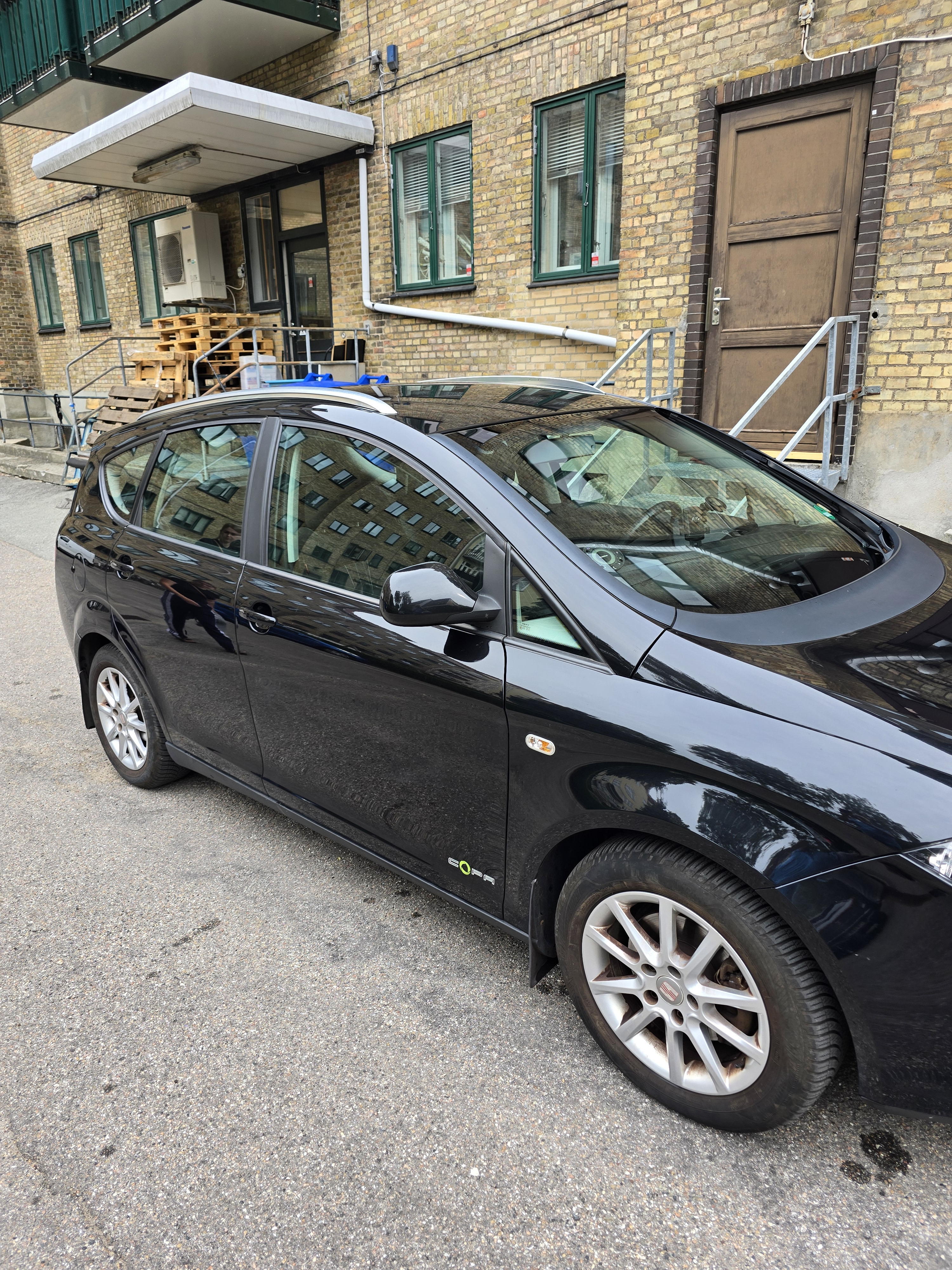 Sort Seat Altea XL fra 2012