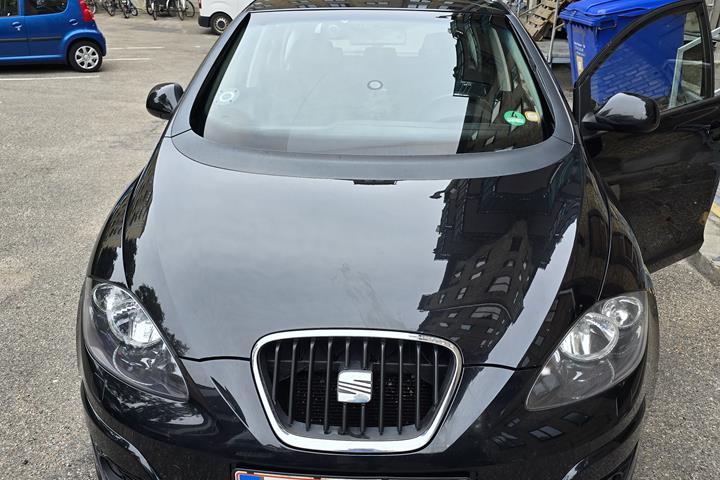 Sort Seat Altea XL fra 2012