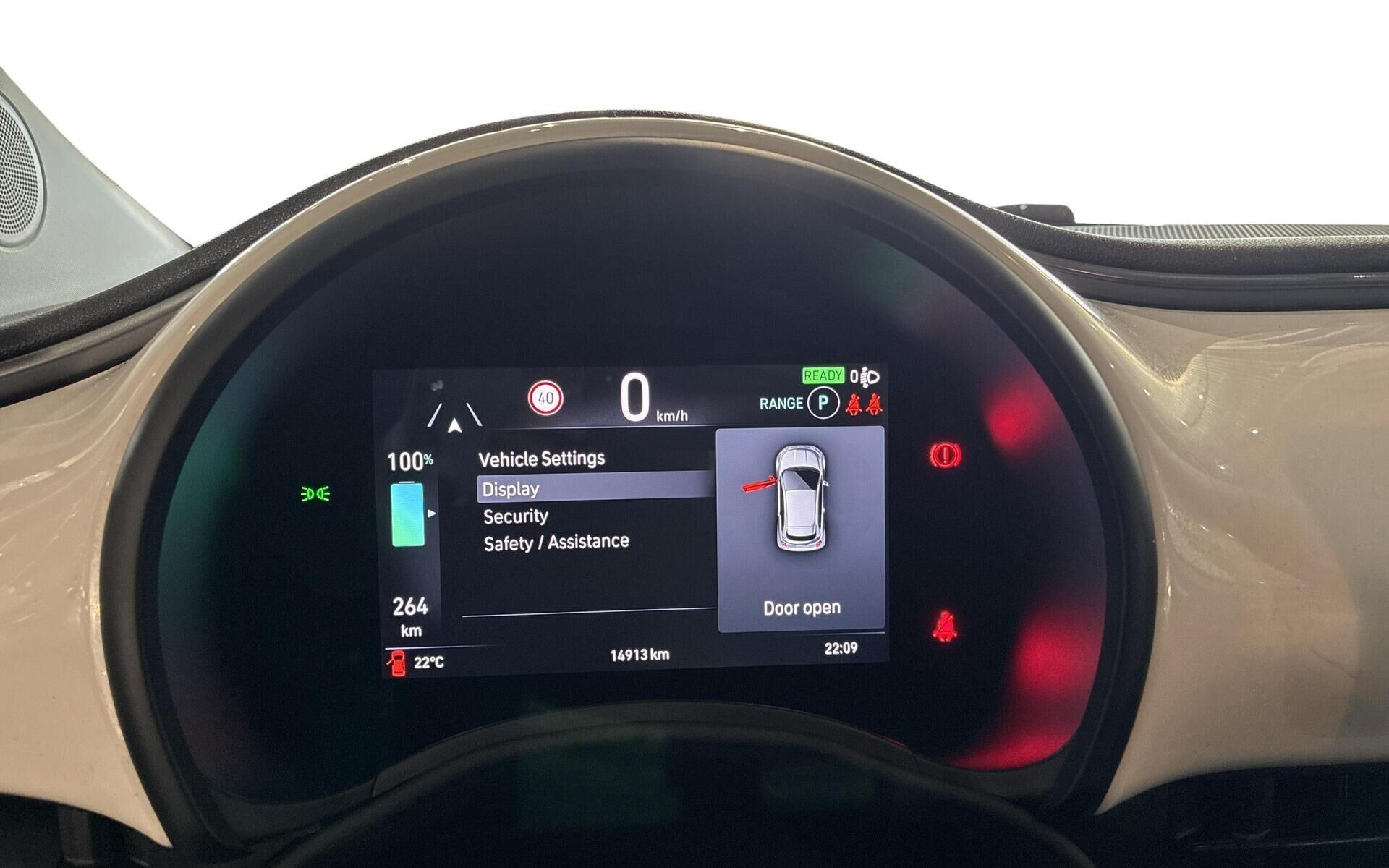 Hvid Fiat 500e fra 2023