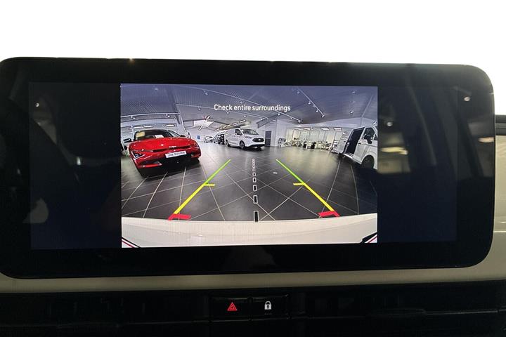 Hvid Fiat 500e fra 2023