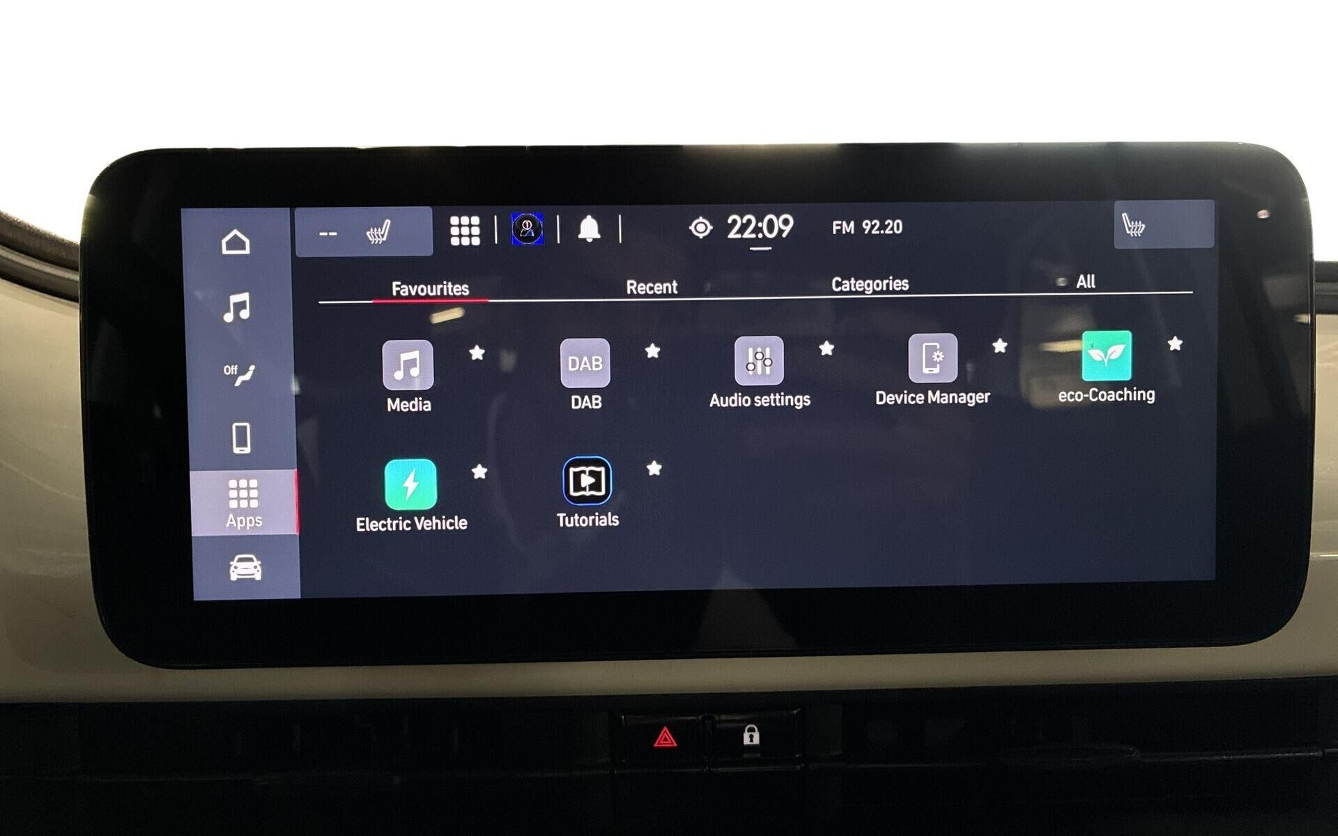 Hvid Fiat 500e fra 2023