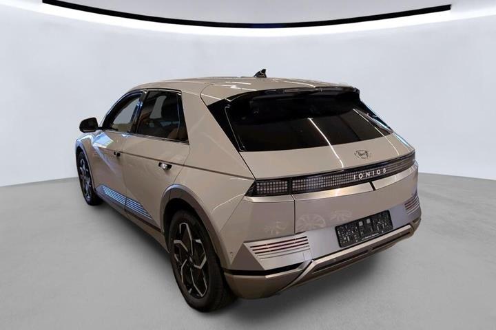 Grå Hyundai Ioniq 5 fra 2023