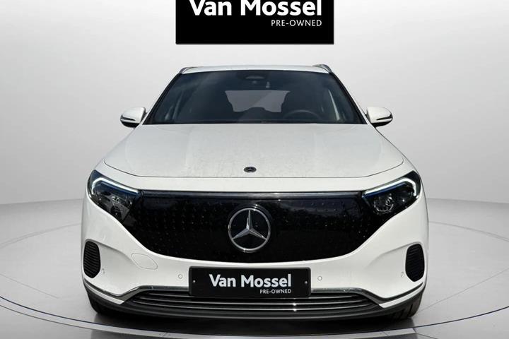 Hvid Mercedes EQA 250+ fra 2025