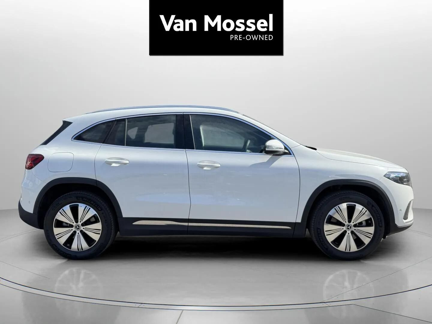 Hvid Mercedes EQA 250+ fra 2025