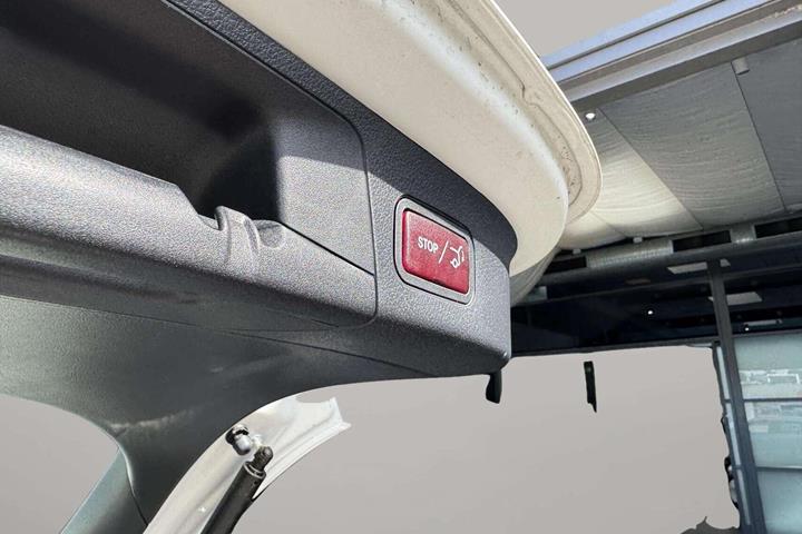 Hvid Mercedes EQA 250+ fra 2025