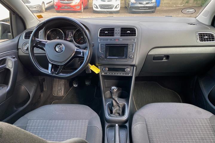 Sort VW Polo fra 2015