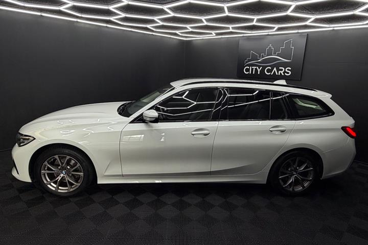 Hvid BMW 320d fra 2021